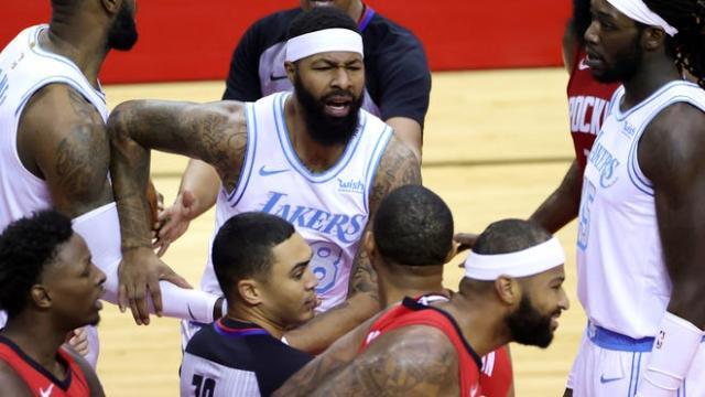 4db27438-2645-4086-8788-ad7bc4a4f656-2021-01-10_Lakers_Rockets.jpg